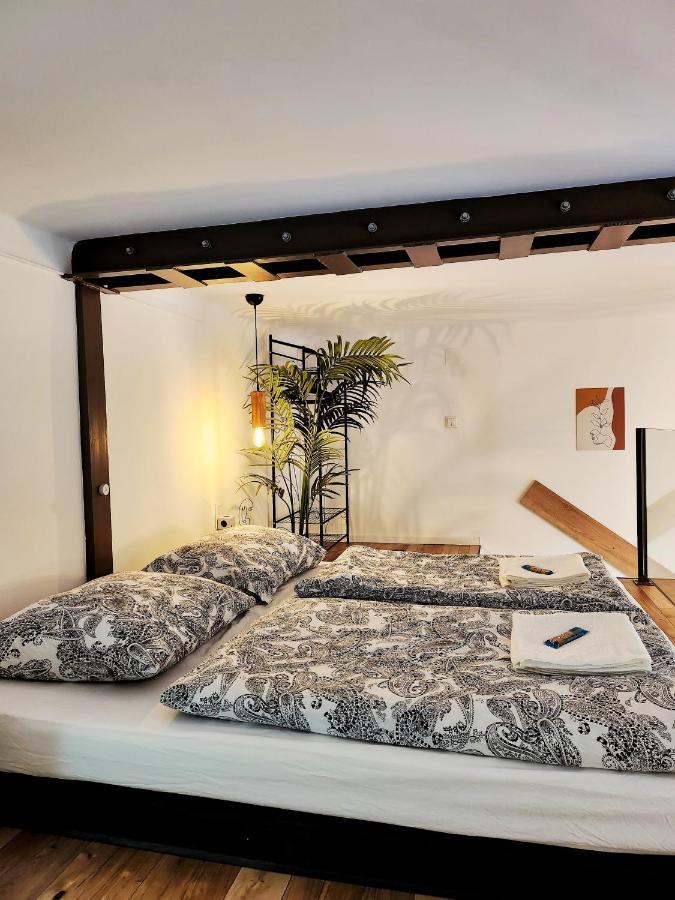 K21 "The Good Shepherd" Apartment Budapest Exteriör bild